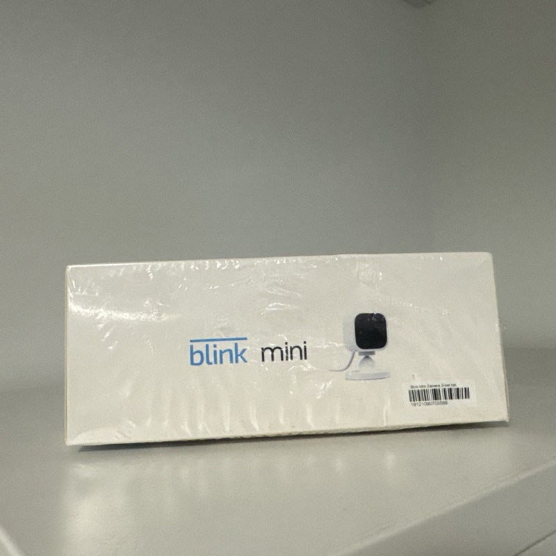 Blink Mini Indoor Plug-In HD Smart Security Camera - Pack of 2 BRAND NEW gallery