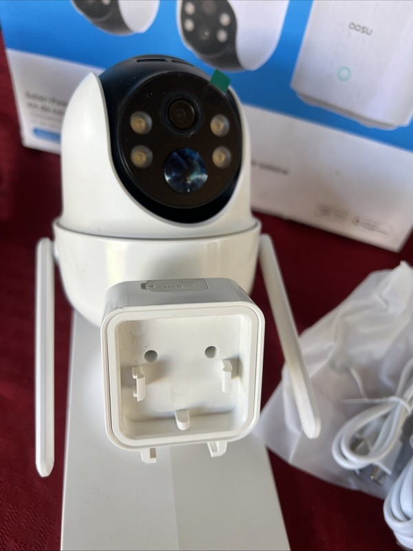 AOSU C9C3CA11 H1L Solar-Powered Home Security Cameras System Assembly gallery