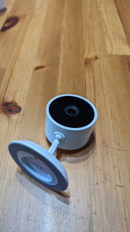 Amazon Cloud Cam 1080p Indoor Security Camera PB04JL White gallery