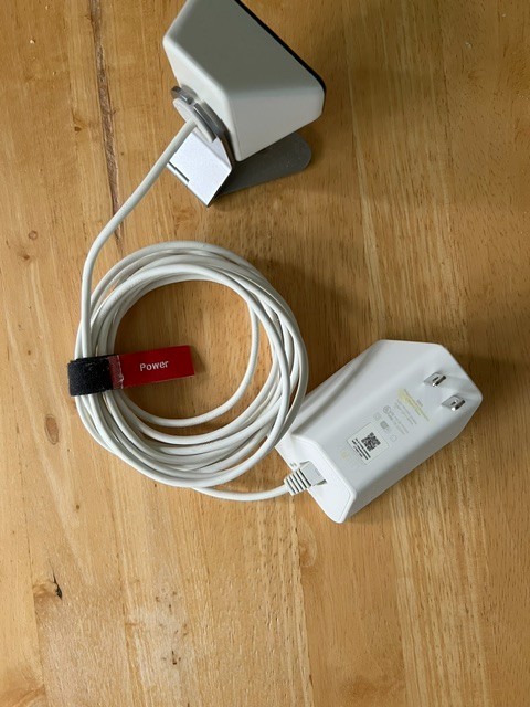 Comcast Xfinity XCAM Security Surveillance Camera with XW4 Power Adapter