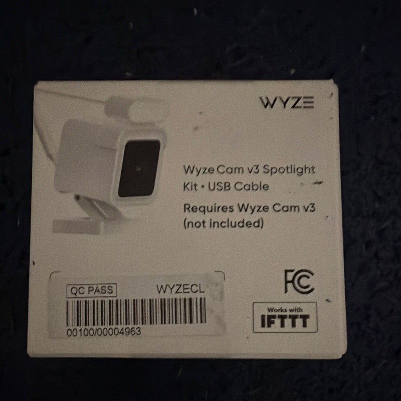 Wyze Cam v3 Spotlight Kit, USB, Wi‑Fi IP 1080p, Indoor/Outdoor White (No Cam) gallery