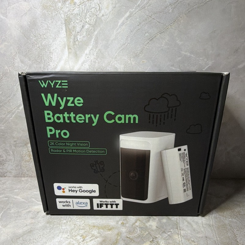 Wyze Battery Cam Pro 2K Color Night Vision Wireless Wi-Fi Spotlight IP65 White
