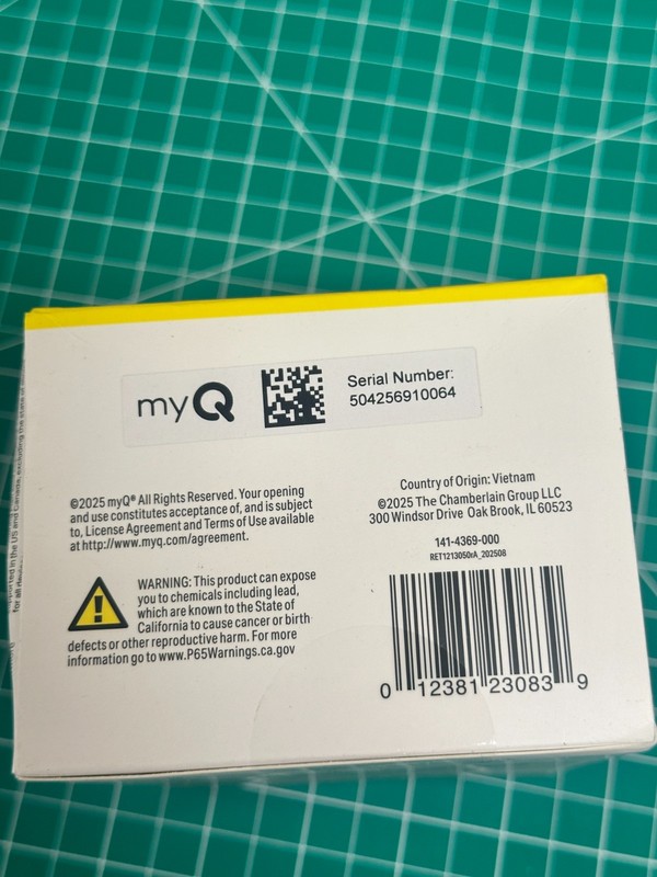 myQ Indoor Camera Gen 2 Smart Camera Black Compatible w/ Indoor Camera Gen 2 NEW gallery