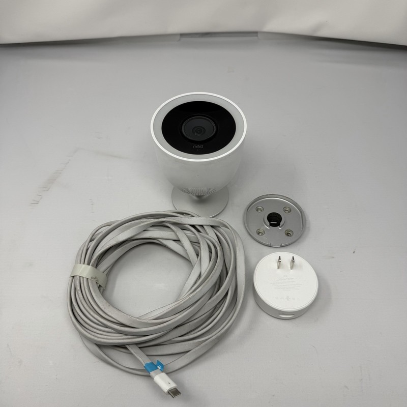 Google Nest Camera IQ Outdoor Security Camera NC4100 With Power Cable and Mount