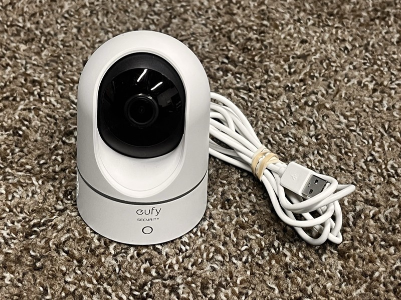 Eufy Security Indoor Cam 2K Pan & Tilt Wired (Model T8410) With Cord TESTED