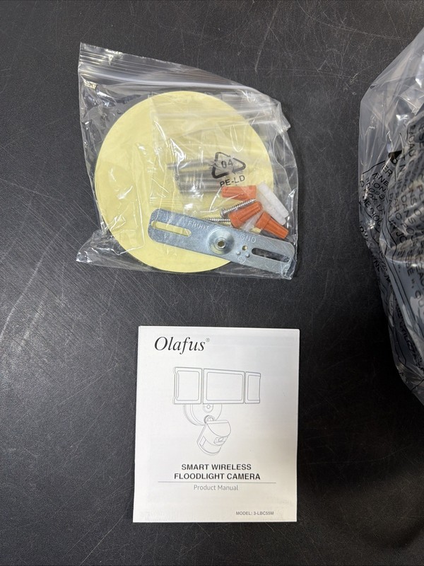 NEW Olafus Smart Wireless Floodlight Camera Outdoor 5500LM 360 Pan Tilt 3-LBC55M gallery