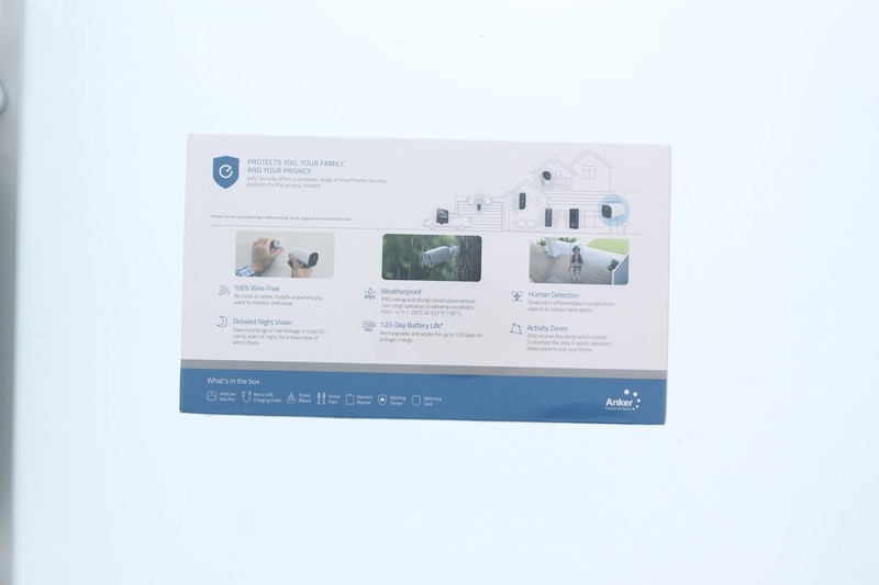 Anker Eufy Standalone Security Camera 2K gallery