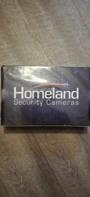 Homeland Security 0897 2.4 GHz Wireless Color Waterproof Camera and Receiver gallery