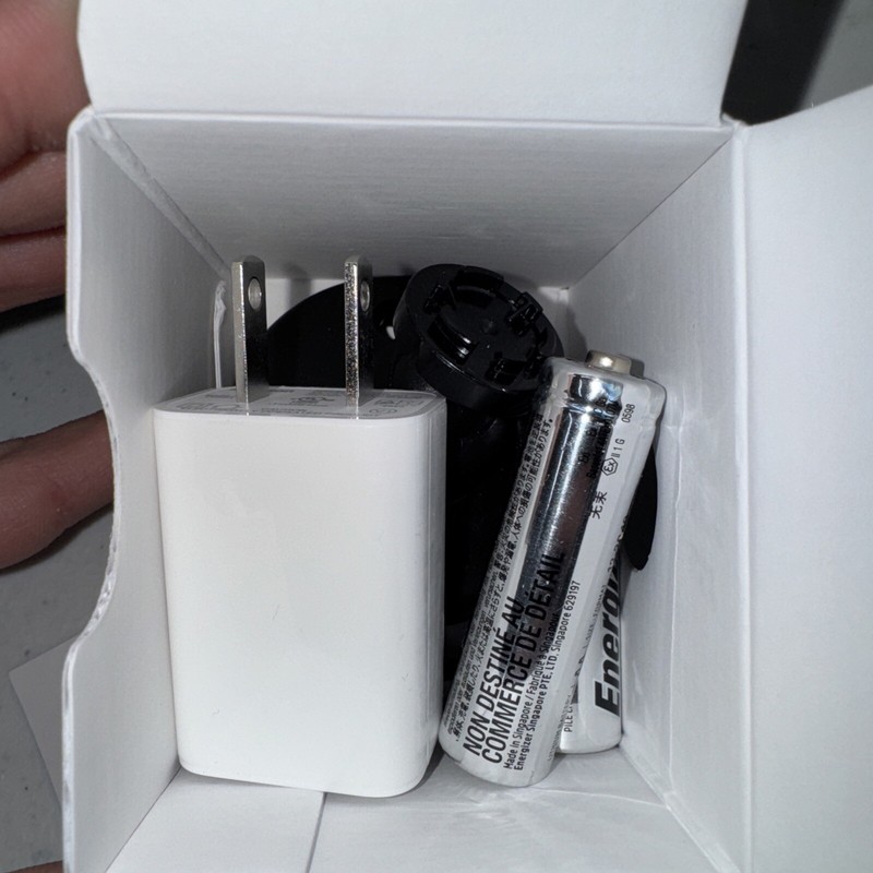 Blink Outdoor 4 - 1 Camera system with 1 Sync Module 2 (SOLD FOR PARTS!) gallery