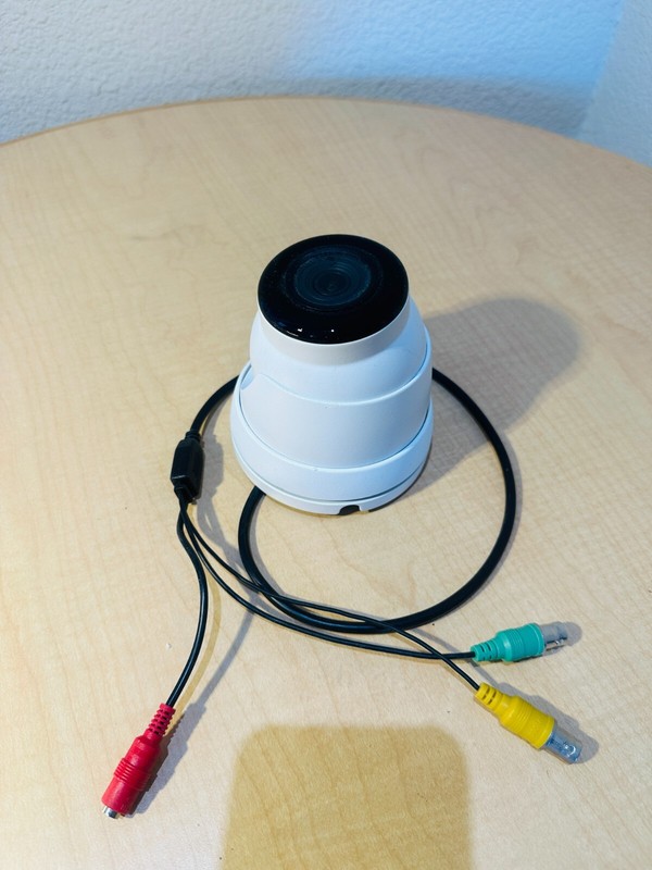 Amazing Condition Eyemax TIU P4122-WW28 4MP HD TVI, In/Outdoor IR Turret Camera