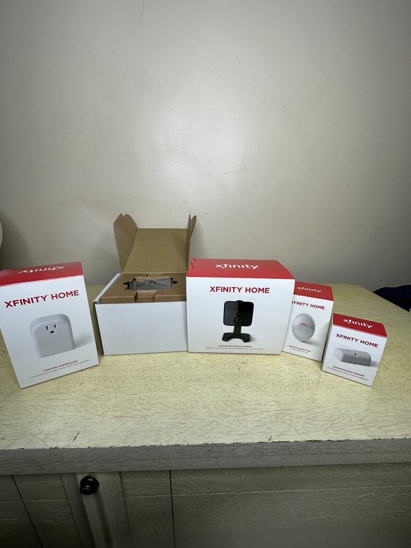 Xfinity COX HD Indoor Outdoor Security Camera. Open Box Lot gallery