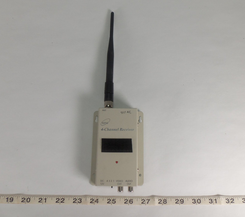 Lot Of 17 Misc Wireless Surveillance Items gallery