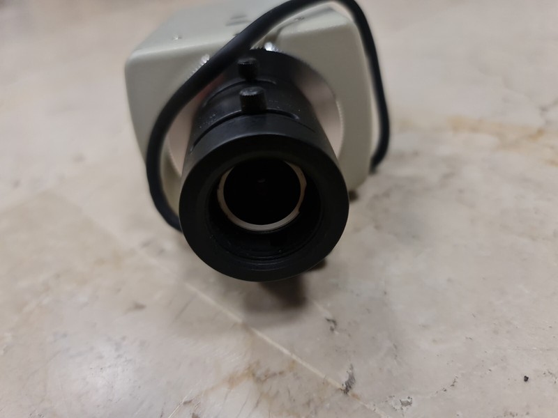 MONOCHROME VIDEO CAMERA CCTV TMX317 WITCH OPTIC 1:1.4/3.3-8 gallery