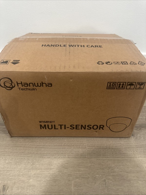 Wisenet Hanwha PNM-9084QZ1 8MP Outdoor WDR Multi-Sensor Network Dome Camera