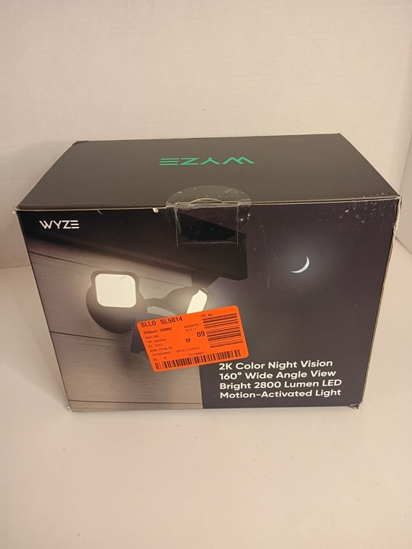 Wyze Cam Floodlight V2 Motion-Activated 2K HD Color Night Vision Camera Open Box gallery
