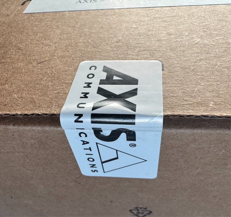 NEW SEALED AXIS M4215-LV 2MP Indoor Varifocal Dome IP Camera PoE IR 02677-001 gallery