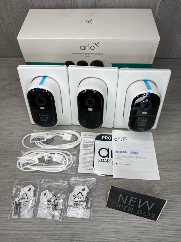 Arlo Essential XL 3rd Gen VMC3082 3-Pack 2k Outdoor Security Camera (A1D032892)