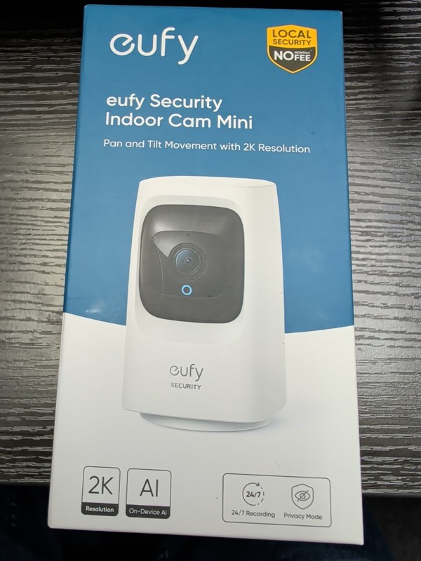 Eufy Wi-Fi Pan and Tilt Mini Indoor Security Camera T8414 – WHITE