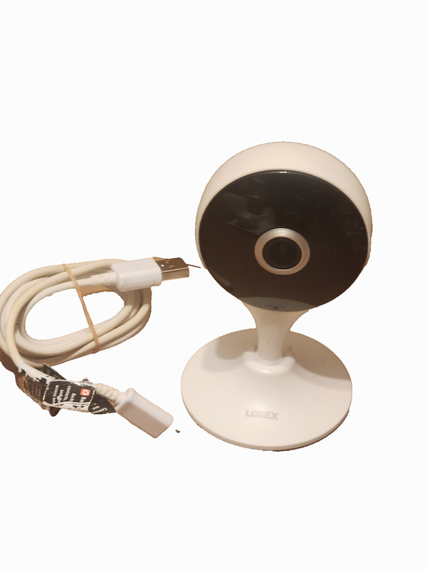 Lorex 2K Indoor Wi-Fi Security Camera with USB cable