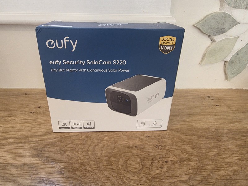 Eufy SoloCam S220 2K Wi-Fi Outdoor Solar Bullet Camera – White