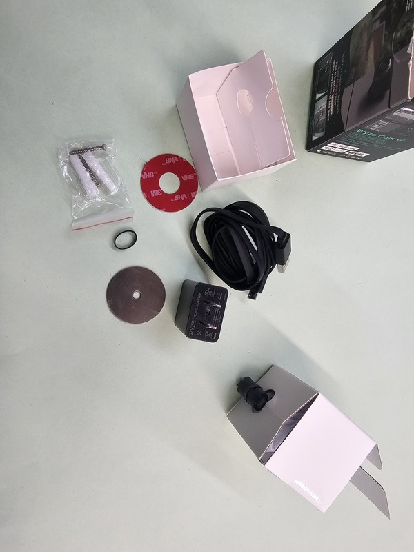 Wyze Cam v4 smarthome security camera - Open box - 2 PACK gallery