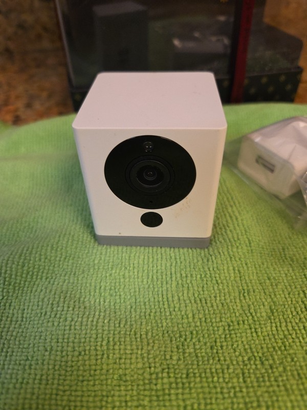 Wyze Cam V2 HD Indoor Wireless Smart Camera (WYZEC2) W/ Power Supply gallery