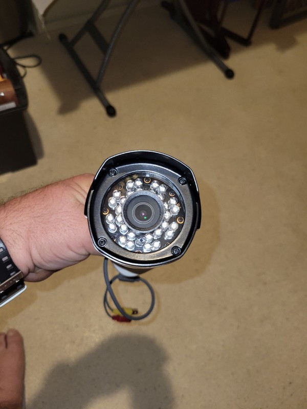 LG LAU3200R BULLET WHITE CAMERA