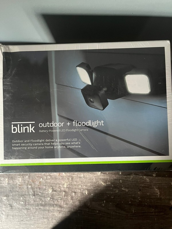 Blink Wireless Outdoor + Floodlight HD Security Camera Kit - Black gallery