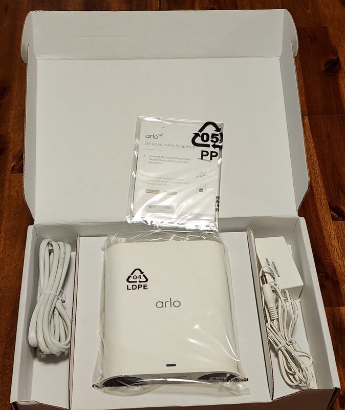 Arlo Pro Smart Hub Connects Arlo Cameras and Doorbells to Wi-Fi – White ~ READ