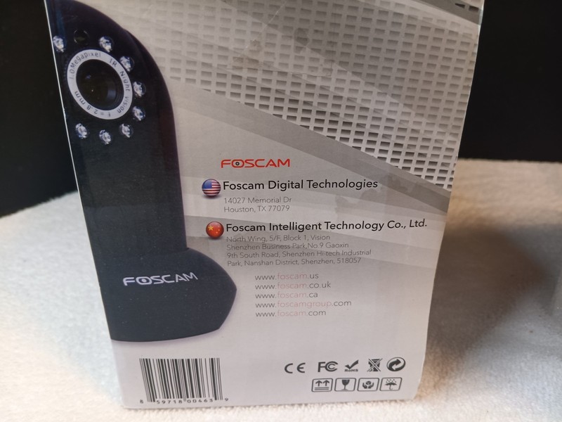 Foscam HD Wireless IP Camera F198221W Two Way Audio Motion Detect Night Vision gallery