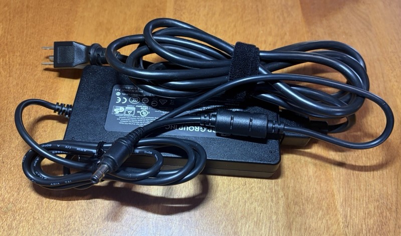 American Dynamics ADVED04N0N5G VideoEdge Compact Desktop NVR gallery