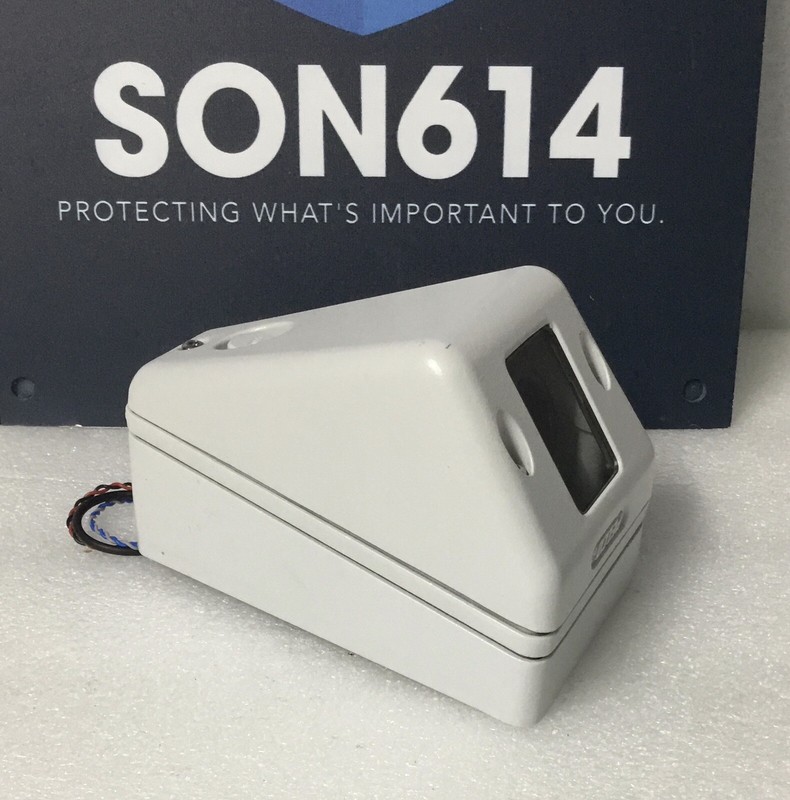 Pelco IS210-CHV9 Security Color Camera 3-9.5mm 540TVL CCTV Surveillance TESTED! gallery