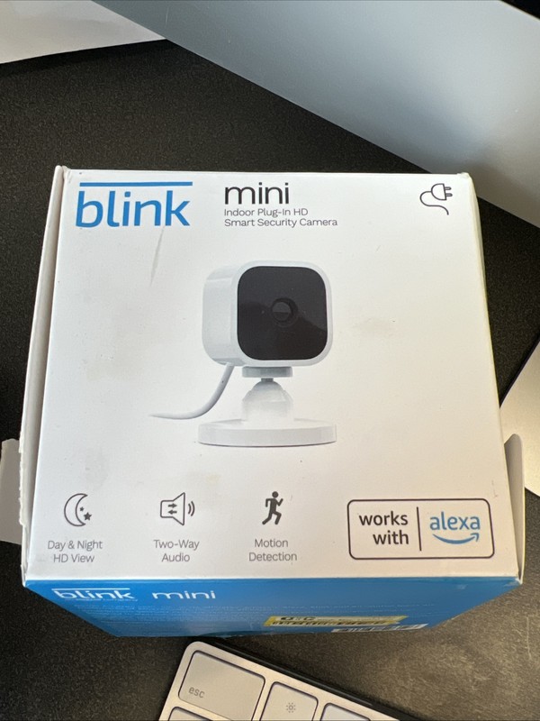 BLINK mini camera 1080p security camera G8V1-9001 (Account Locked) LOT OF 2