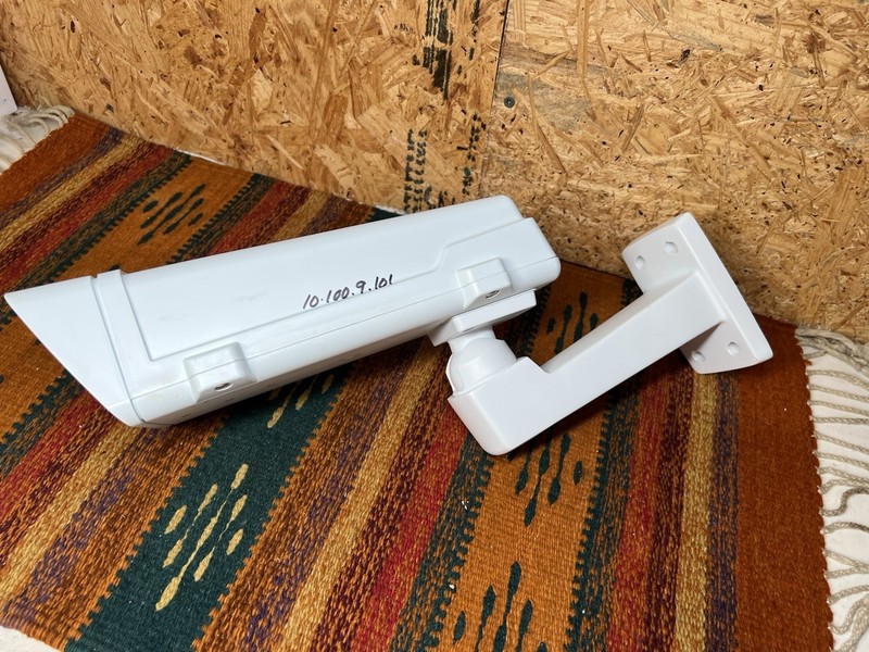 Axis Communication M1124-E Network Surveillance Camera, 0748-501-01 UNTESTED gallery
