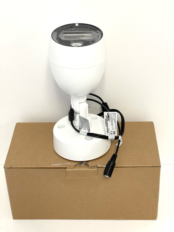 Lorex Technology C883DA 4K Ultra HD Active Deterrence Security Camera gallery