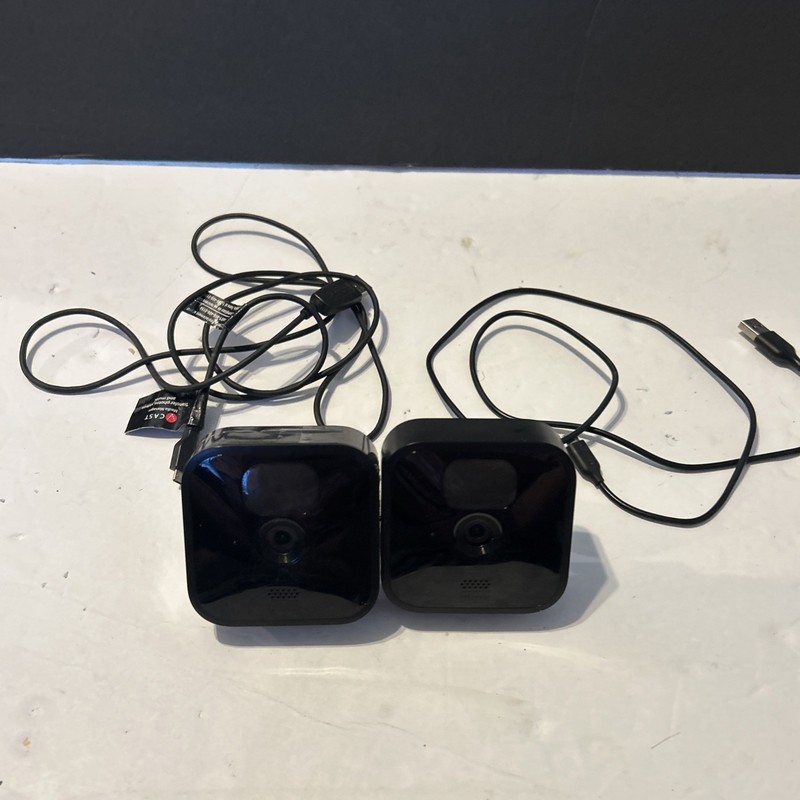 2 Pack Blink BCM00400U Black 3rd Gen Wireless Security Camera LOCKED UNTESTED