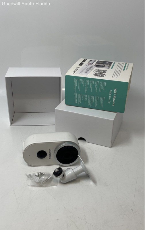 Zeeporte Full HD 1080p Smart IP Surveillance Camera With Battery Not Tested gallery