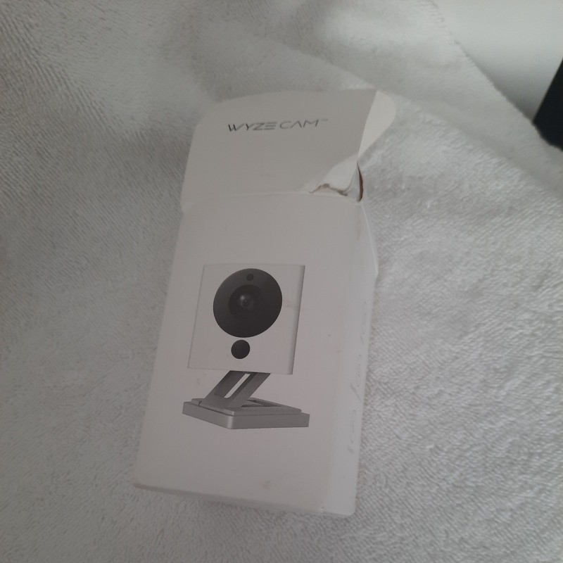 Wyze Cam WYZEC2 Wireless Indoor Smart Home Security Camera gallery