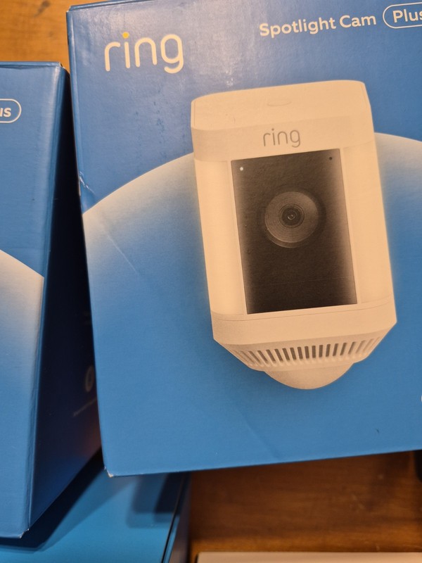Ring Spotlight Cam Plus Battery READ gallery