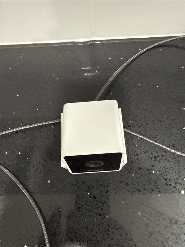 Petcube CC10US Cam Pet Monitoring Camera WIFI gallery