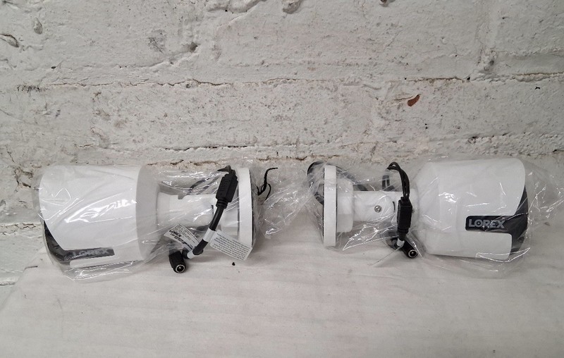 Lorex C581DA 5MP HD Active Deterrence Bullet Security Camera, New Set of 4 gallery