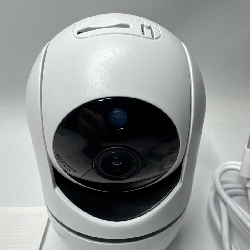 AI Bulb Indoor Camera CP8010 gallery