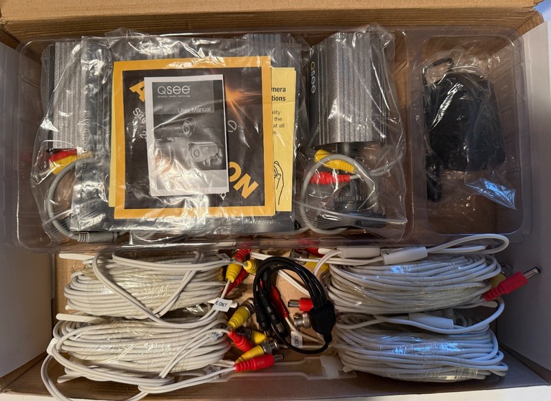 QSEE COLOR SECURITY CAMERAS 4-PACK QSM5265C4 gallery