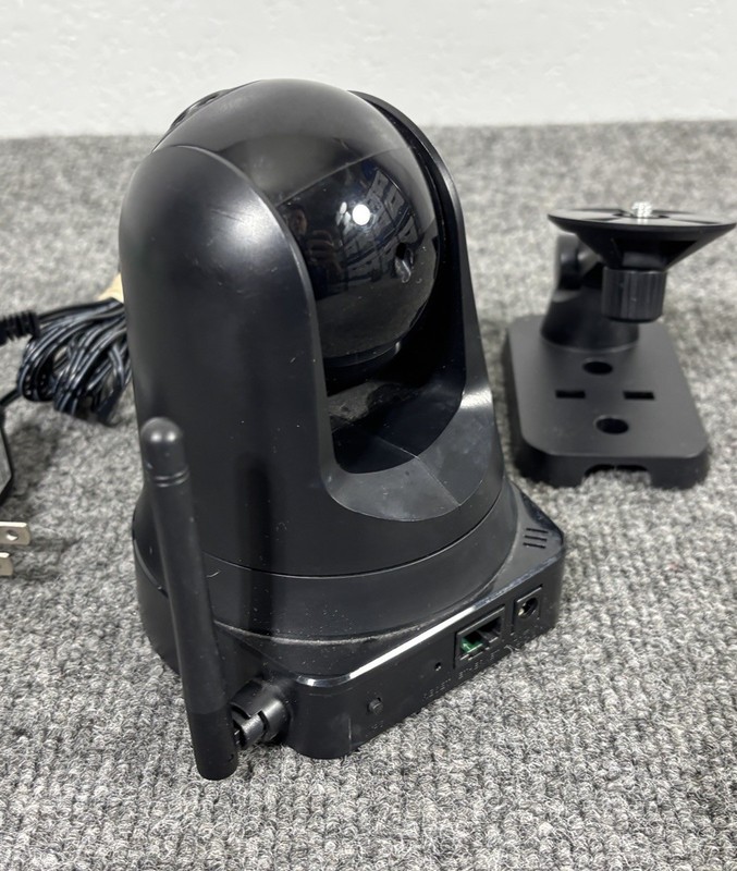 D-Link DCS-5009L Wi-Fi Pan Tilt Security Camera Night Vision gallery