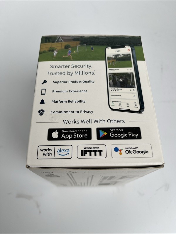 Arlo VMC4050P-100NAR Pro 4 Spotlight WiFi Camera White - Brand New Sealed gallery