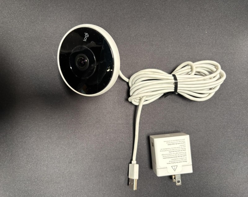 Logitech Circle 2 Indoor/Outdoor 1080p Wi-Fi Home Wired Security Camera White gallery