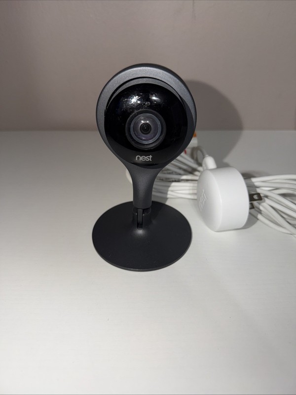 Google Nest Cam A0005 Indoor Security Camera 1080p HD WIFI Streaming w Stand/PS
