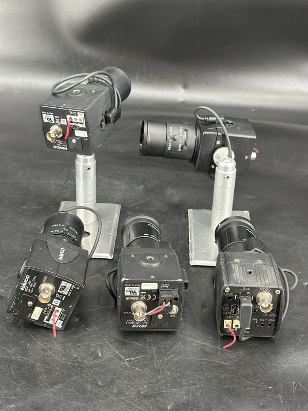 Lot 5 Pelco CCC1380UH-6 Security Color Camera W/ 5-40mm 540TVL OSD 12VDC 24VAC gallery