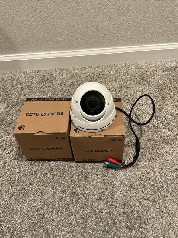 (Lot 2) 5MP 4‑in‑1 Dome Security Camera Varifocal