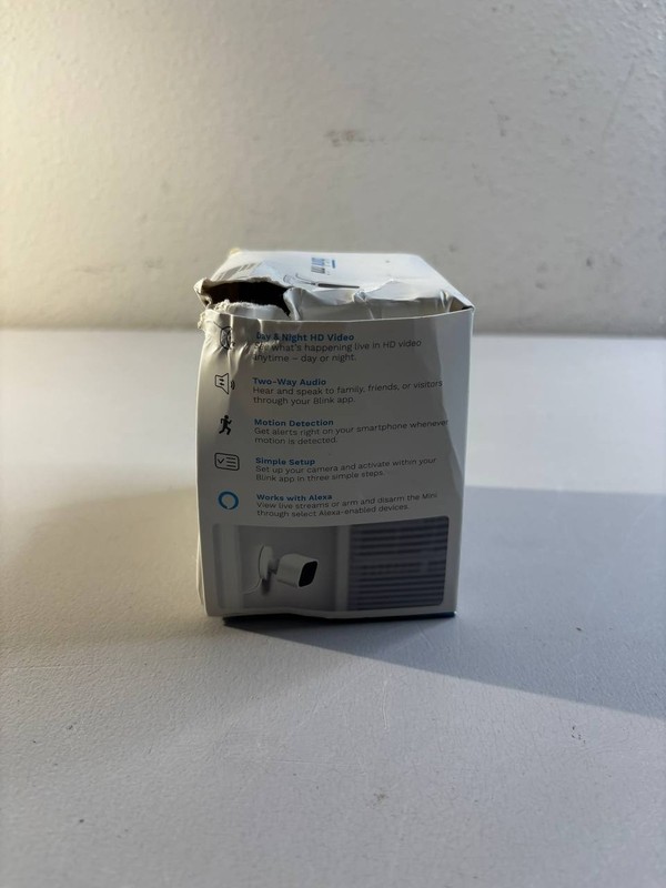 Blink Mini Compact Indoor Plug-In Smart Security Camera 1080p HD NEW Damaged box gallery